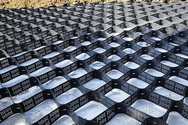 土工格室是怎么使用的？  第2張