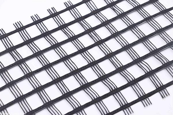 玻纖土工格柵在高填方路基中有哪些應用呢？又有哪些施工注意事項呢？  第2張