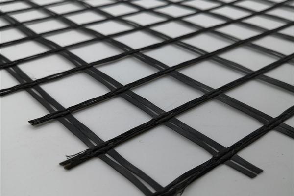 土工格柵與鋼筋哪個更牢固？鋪設究竟要選哪個？  第3張