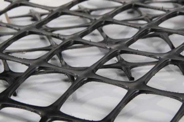 土工格柵運輸過程中的防護措施  第2張