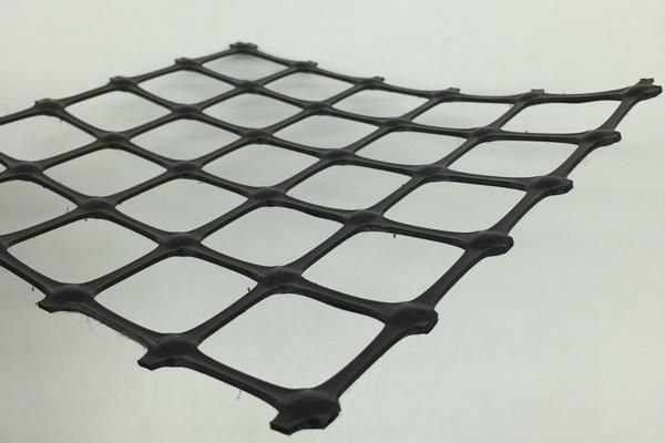 土工格柵運輸過程中的防護措施  第3張