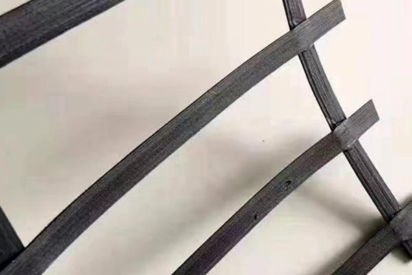 高韌性聚酯紗線集束土工格柵與三維土工網墊的區別有哪些  第3張